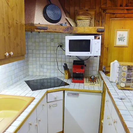 Apartament Les Charmoz-3 By Interhome