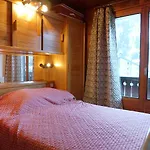 Appartamento Les Charmoz-3 By Interhome *